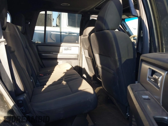 2017 Ford Expedition XLT z VIN 1FMJU1JT2HEA68673, wystawiony jako IAAI lot #41798056 z przebiegiem 101 346 mil mil oraz . Historia ofert i sprzedaży dostępna na DreamBid. Obrazek 8.