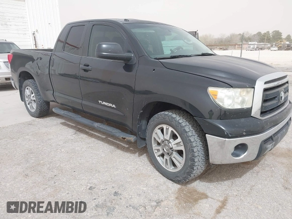 2013 Toyota Tundra z VIN 5TFRM5F19DX063197, wystawiony jako IAAI lot #41799886 z przebiegiem 351 859 mil mil oraz . Historia ofert i sprzedaży dostępna na DreamBid. Obrazek 1.