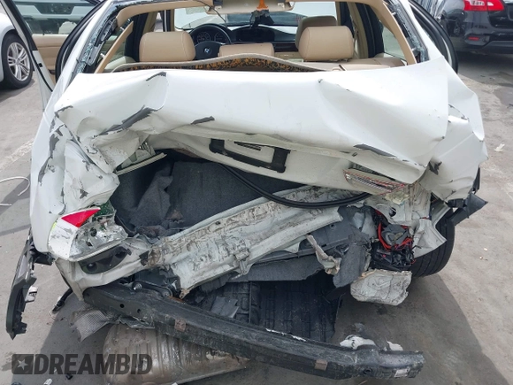 2011 BMW 3 Series 328i with VIN WBAPH5G52BNN59025, listed as a IAAI auction lot 42374114 with 67,423 mi miles and . Bid and sale history available at DreamBid. Image 6.