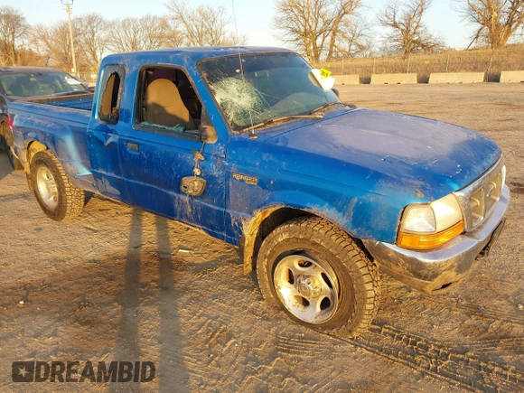 1999 Ford Ranger XL with VIN 1FTZR15V7XPB38465, listed as a IAAI auction lot 41097622 with 196,946 mi miles. Bid and sale history available at carsss.com. Image 1.
