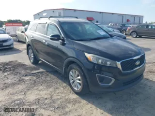 2016 Kia Sorento LX with VIN 5XYPG4A32GG086300, listed as a IAAI auction lot 42035096 with 149,450 mi miles. Bid and sale history available at carsss.com. Image 1.
