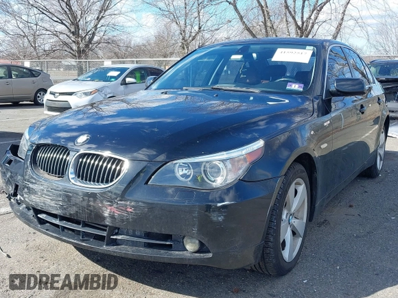 2007 BMW 5 Series 530xi with VIN WBANF735X7CY17406, listed as a IAAI auction lot 41592517 with 139,728 mi miles and . Bid and sale history available at carsss.com. Image 2.