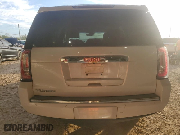 2019 GMC Yukon Denali with VIN 1GKS1CKJ7KR370524, listed as a Copart auction lot 77344394 with 39,753 mi miles and Salvage Title. Bid and sale history available at carsss.com. Image 6.