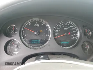 2007 Chevrolet Avalanche LTZ z VIN 3GNFK12317G210976, wystawiony jako Copart lot #51306835 z przebiegiem 283 913 mil mil oraz Szkody całkowita. Historia ofert i sprzedaży dostępna na DreamBid. Obrazek 9.