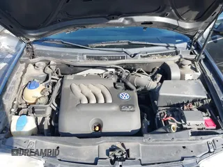 2000 Volkswagen Jetta GLS z VIN 3VWSA29M3YM047424, wystawiony jako IAAI lot #41610862 z przebiegiem 216 902 mil mil oraz . Historia ofert i sprzedaży dostępna na DreamBid. Obrazek 10.
