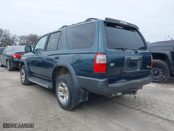 1998 Toyota 4Runner with VIN JT3GM84R5W0020431, listed as a IAAI auction lot 41627149 with 111,111 mi miles. Bid and sale history available at carsss.com. Image 3.
