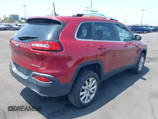 2017 Jeep Cherokee High Altitude with VIN 1C4PJMDS5HW611701, listed as a IAAI auction lot 42421972 with 43,673 mi miles and . Bid and sale history available at DreamBid. Image 4.