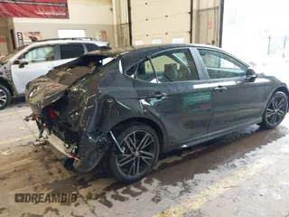 2025 Toyota Camry LE z VIN 4T1DBADK4SU520156, wystawiony jako IAAI lot #41865277 z przebiegiem 220 mil mil oraz . Historia ofert i sprzedaży dostępna na DreamBid. Obrazek 4.