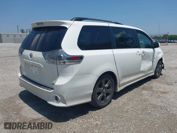 2012 Toyota Sienna SE z VIN 5TDXK3DC1CS186020, wystawiony jako IAAI lot #42471455 z przebiegiem 215 048 mil mil oraz . Historia ofert i sprzedaży dostępna na DreamBid. Obrazek 4.