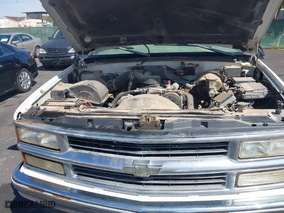 1998 Chevrolet C/K 1500 with VIN 2GCEK19R5W1257790, listed as a IAAI auction lot 41858450 with NaN miles. Bid and sale history available at carsss.com. Image 10.