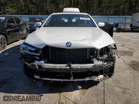 2021 BMW 5 Series 530e with VIN WBA13AG07MCG86131, listed as a Copart auction lot 81957964 with 39,405 mi miles and Salvage Title. Bid and sale history available at carsss.com. Image 5.