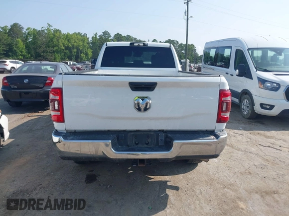 2022 Ram 2500 Tradesman with VIN 3C6UR4HJ2NG208791, listed as a IAAI auction lot 42428957 with 70,960 mi miles and . Bid and sale history available at DreamBid. Image 16.