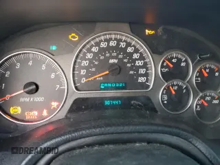 2005 GMC Envoy SLT with VIN 1GKDS13S752232013, listed as a Copart auction lot 83841804 with 307,447 mi miles and Non Repairable. Bid and sale history available at carsss.com. Image 9.