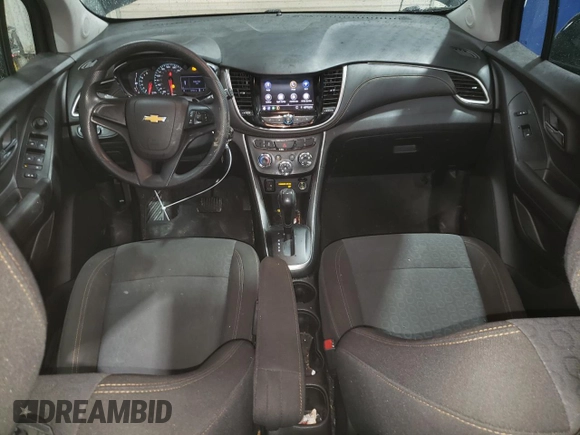 2020 Chevrolet Trax LS z VIN KL7CJKSB7LB087793, wystawiony jako Copart lot #49693564 z przebiegiem 27 444 mil mil oraz Szkoda całkowita • Salvage title. Historia ofert i sprzedaży dostępna na DreamBid. Obrazek 8.