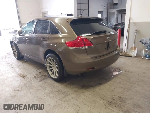 2009 Toyota Venza with VIN 4T3ZK11A69U015318, listed as a IAAI auction lot 41979012 with 140,202 mi miles. Bid and sale history available at carsss.com. Image 3.