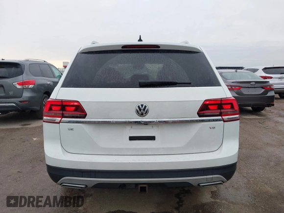 2018 Volkswagen Atlas SE с VIN 1V2DR2CA1JC587959, выставлен на аукционе IAAI как лот 42190292 с пробегом 93 832 миль миль и . История ставок и продаж доступна на DreamBid. Изображение 16.