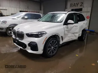 2020 BMW X5 xDrive40i z VIN 5UXCR6C01L9C93961, wystawiony jako Copart lot #85249854 z przebiegiem 69 193 mil mil oraz Szkoda całkowita • Salvage title. Historia ofert i sprzedaży dostępna na DreamBid. Obrazek 1.
