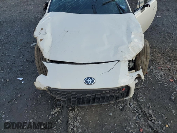 2023 Toyota GR86 with VIN JF1ZNBC17P8755222, listed as a Copart auction lot 81118994 with 0 mi miles and Salvage Title. Bid and sale history available at carsss.com. Image 12.
