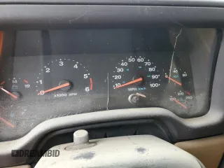 2002 Jeep Wrangler SE with VIN 1J4FA29P32P706533, listed as a Copart auction lot 43709055 with Not Provided miles and Salvage Title. Bid and sale history available at DreamBid. Image 9.