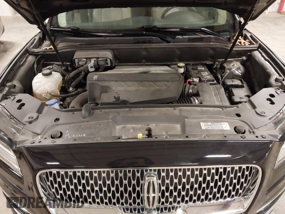 2020 Lincoln Nautilus Reserve with VIN 2LMPJ8KP0LBL33502, listed as a IAAI auction lot 41846725 with 54,347 mi miles and . Bid and sale history available at DreamBid. Image 10.