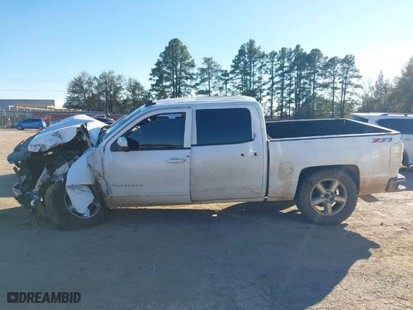 2015 Chevrolet Silverado 1500 LT with VIN 3GCUKREC6FG453370, listed as a IAAI auction lot 40913733 with NaN miles. Bid and sale history available at carsss.com. Image 14.