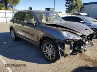 2014 Porsche Cayenne S Hybrid with VIN WP1AE2A2XELA50071, listed as a Copart auction lot 83904494 with 76,436 mi miles and Salvage title. Bid and sale history available at DreamBid. Image 4.