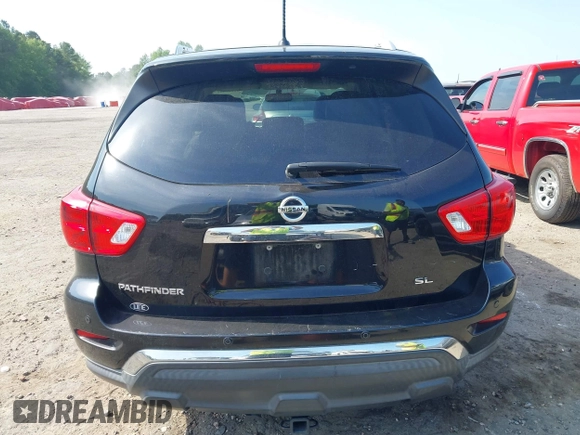 2018 Nissan Pathfinder Platinum z VIN 5N1DR2MN2JC640330, wystawiony jako IAAI lot #42147082 z przebiegiem 179 728 mil mil oraz . Historia ofert i sprzedaży dostępna na DreamBid. Obrazek 17.