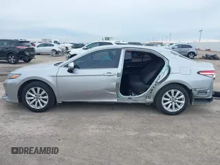 2019 Toyota Camry LE z VIN 4T1B11HK3KU769178, wystawiony jako IAAI lot #41348861 z przebiegiem 121 069 mil mil oraz . Historia ofert i sprzedaży dostępna na DreamBid. Obrazek 15.
