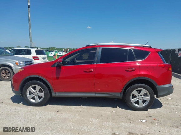 2013 Toyota RAV4 XLE with VIN 2T3WFREV0DW058161, listed as a IAAI auction lot 42106033 with 261,011 mi miles. Bid and sale history available at carsss.com. Image 14.