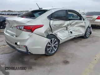2019 Hyundai Accent Limited with VIN 3KPC34A3XKE046370, listed as a IAAI auction lot 41612539 with 71,270 mi miles. Bid and sale history available at carsss.com. Image 4.