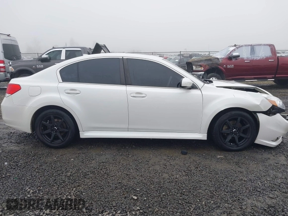 2014 Subaru Legacy Limited z VIN 4S3BMBL6XE3023395, wystawiony jako IAAI lot #41336584 z przebiegiem 112 898 mil mil oraz . Historia ofert i sprzedaży dostępna na DreamBid. Obrazek 14.