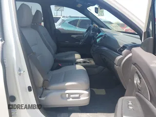 2023 Honda Passport EX-L z VIN 5FNYF8H57PB006499, wystawiony jako IAAI lot #42036371 z przebiegiem 51 404 mil mil oraz . Historia ofert i sprzedaży dostępna na DreamBid. Obrazek 5.