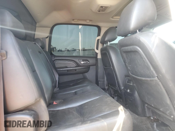 2011 GMC Sierra 2500HD Denali z VIN 1GT125C84BF262407, wystawiony jako Copart lot #59627705 z przebiegiem 155 259 mil mil oraz Szkoda całkowita • Salvage title. Historia ofert i sprzedaży dostępna na DreamBid. Obrazek 10.