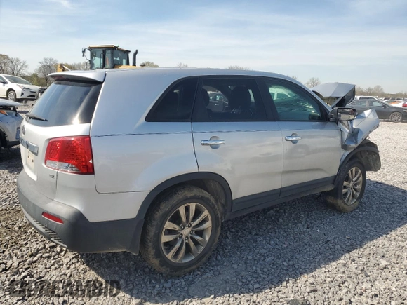 2011 Kia Sorento EX with VIN 5XYKU4A19BG010065, listed as a Copart auction lot 50941985 with 86,122 mi miles and Salvage Title. Bid and sale history available at carsss.com. Image 3.