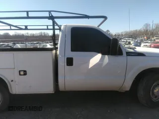 2016 Ford Super Duty F-250 SRW XL with VIN 1FDBF2A63GED32223, listed as a IAAI auction lot 41676297 with 160,239 mi miles. Bid and sale history available at carsss.com. Image 13.