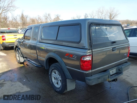 2005 Ford Ranger XL with VIN 1FTZR15EX5PA09004, listed as a IAAI auction lot 41710100 with 134,237 mi miles. Bid and sale history available at carsss.com. Image 3.
