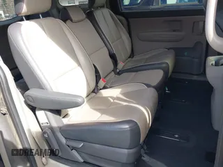 2018 Kia Sedona LX with VIN KNDMB5C14J6388894, listed as a IAAI auction lot 41808847 with 82,468 mi miles. Bid and sale history available at carsss.com. Image 8.