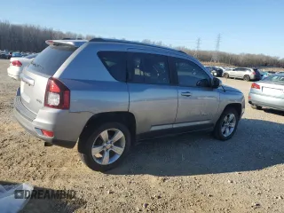 2015 Jeep Compass High Altitude Edition with VIN 1C4NJCEAXFD240910, listed as a Copart auction lot 48490515 with 153,248 mi miles and Clean Title. Bid and sale history available at carsss.com. Image 3.