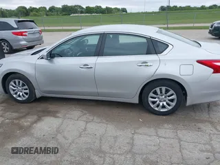 2017 Nissan Altima SV with VIN 1N4AL3AP9HC476384, listed as a IAAI auction lot 42331324 with 175,795 mi miles and . Bid and sale history available at DreamBid. Image 14.