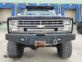 1988 Chevrolet Blazer с VIN 1GNEV18K5JF143423, выставлен на аукционе Copart как лот 55763905 с пробегом 93 600 миль миль и Чистый • Clean title. История ставок и продаж доступна на DreamBid. Изображение 5.