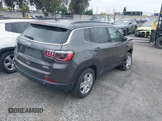 2022 Jeep Compass Latitude with VIN 3C4NJCBB8NT188411, listed as a IAAI auction lot 42011145 with 14,629 mi miles and . Bid and sale history available at DreamBid. Image 4.