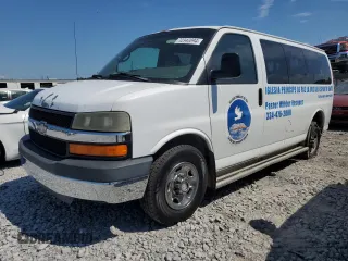 2008 Chevrolet Express Passenger z VIN 1GAGG25K681169437, wystawiony jako Copart lot #72340894 z przebiegiem 128 530 mil mil oraz Szkoda całkowita • Salvage title. Historia ofert i sprzedaży dostępna na DreamBid. Obrazek 1.