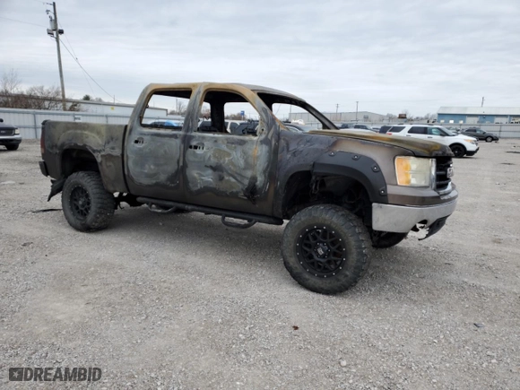 2008 GMC Sierra 1500 Work Truck with VIN 2GTEK133581205079, listed as a Copart auction lot 84610414 with 0 mi miles and Non Repairable. Bid and sale history available at carsss.com. Image 4.