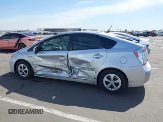 2015 Toyota Prius Four with VIN JTDKN3DU2F1899374, listed as a IAAI auction lot 42147786 with 136,787 mi miles and . Bid and sale history available at DreamBid. Image 6.
