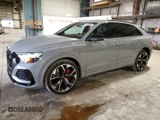 2023 Audi RS Q8 z VIN WU1ARBF15PD013337, wystawiony jako Copart lot #51089565 z przebiegiem 23 470 mil mil oraz Czysty tytuł • Clean title. Historia ofert i sprzedaży dostępna na DreamBid. Obrazek 1.