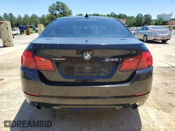 2012 BMW 5 Series 535i z VIN WBAFR7C51CC808325, wystawiony jako Copart lot #57552695 z przebiegiem 167 528 mil mil oraz Szkoda całkowita • Salvage title. Historia ofert i sprzedaży dostępna na DreamBid. Obrazek 6.