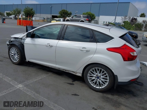 2014 Ford Focus Titanium with VIN 1FADP3N24EL186050, listed as a IAAI auction lot 42481684 with 187,687 mi miles and . Bid and sale history available at DreamBid. Image 3.