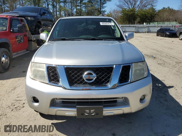 2011 Nissan Pathfinder LE z VIN 5N1AR1NB8BC622546, wystawiony jako Copart lot #49585475 z przebiegiem 158 382 mil mil oraz Szkoda całkowita • Salvage title. Historia ofert i sprzedaży dostępna na DreamBid. Obrazek 5.