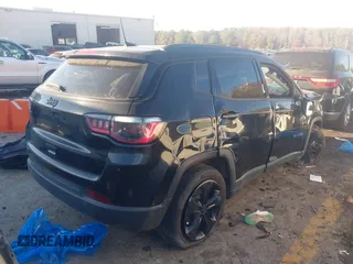 2021 Jeep Compass Altitude with VIN 3C4NJCBB0MT592592, listed as a IAAI auction lot 40864251 with 72,034 mi miles and . Bid and sale history available at DreamBid. Image 4.