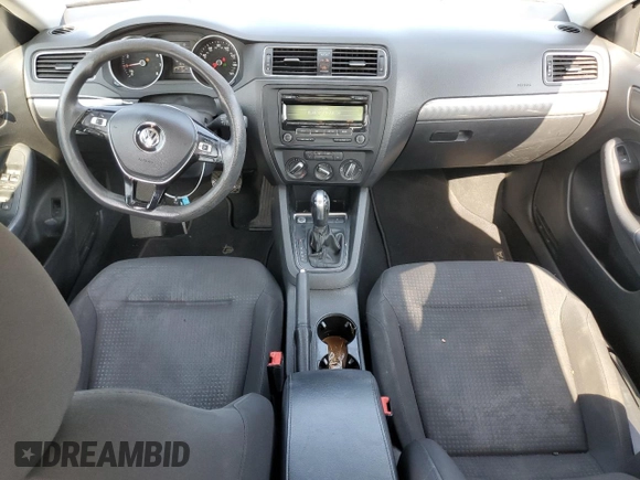 2015 Volkswagen Jetta SE with VIN 3VWD17AJ2FM314637, listed as a Copart auction lot 59715185 with 181,247 mi miles and Salvage title. Bid and sale history available at DreamBid. Image 8.